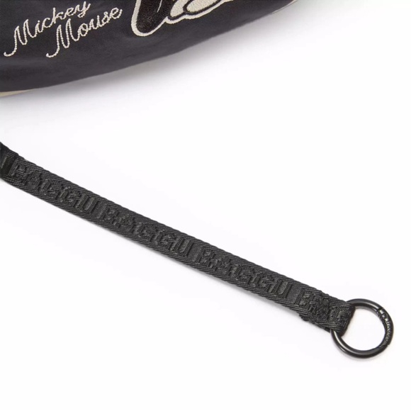 BAGGU Mickey Mouse Medium Nylon Crescent Bag Disney Store Exclusive NWT - Picture 4 of 6